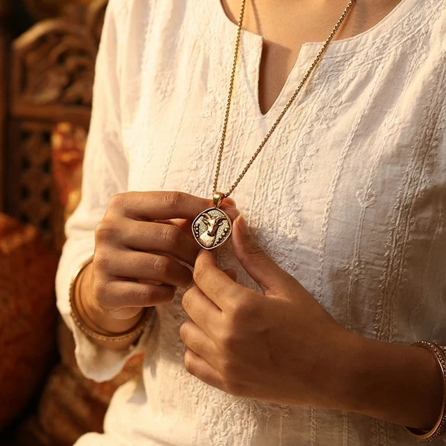 Capricorn (Makar) Rashi Pendant - view 14