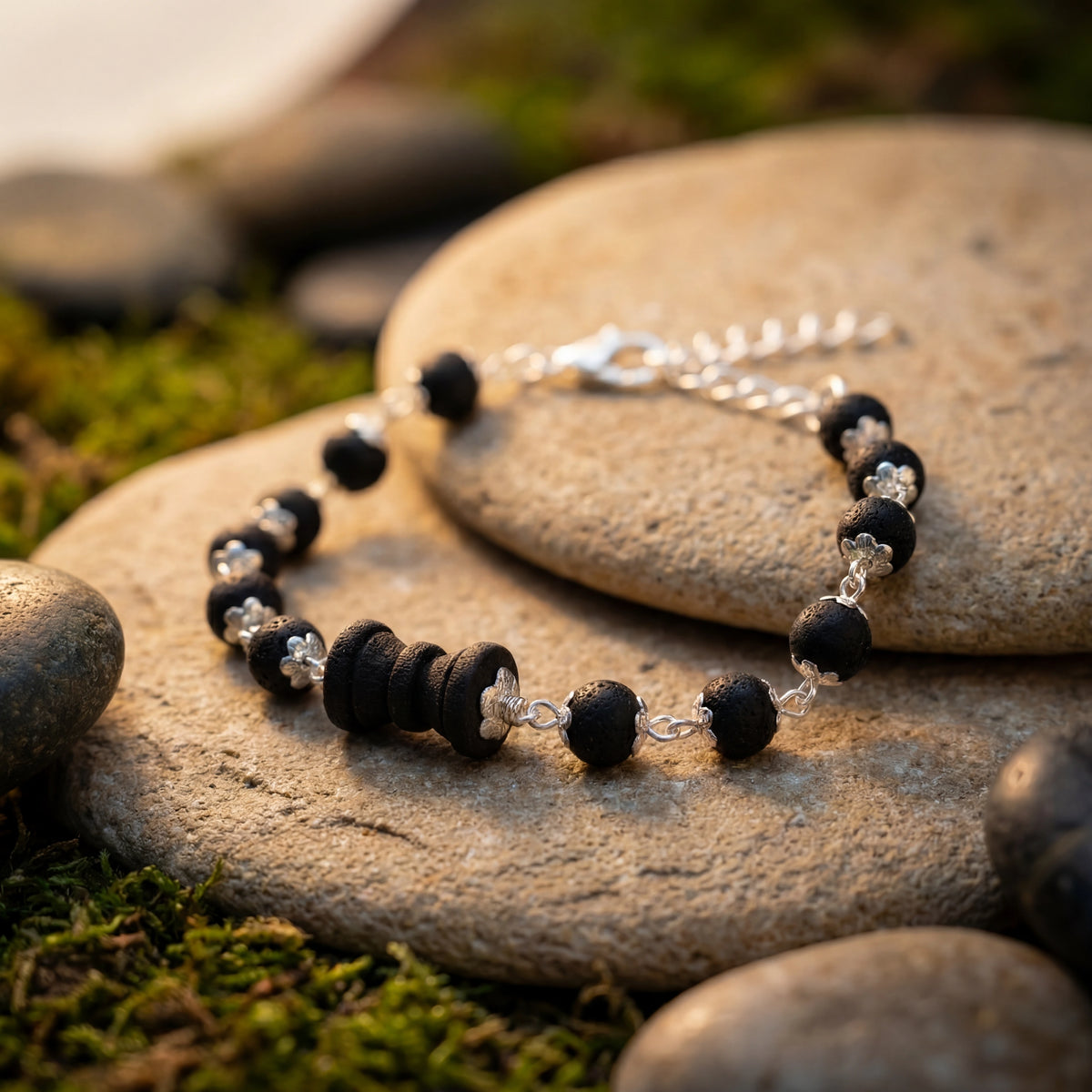 Silver Cap Karungali Bracelet with Karungali Damroo - view 2